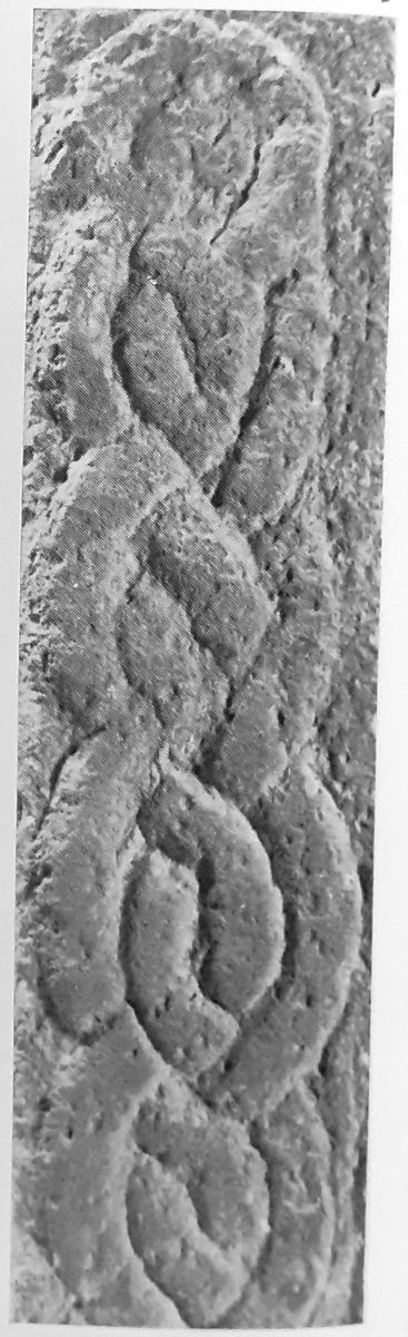 Román kori fonatdíszes kőfaragvány (Veszprém Megye Régészeti Topográfiája II. 1969.)