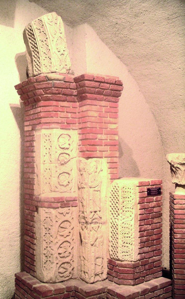 A kapubéllet-rekonstrukció (Tóth Sándor, 1966) a volt tihanyi kőtárban