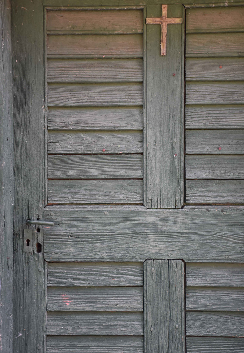 Részlet a bejárati ajtó szárnyáról (Fotó: Fülöp András)