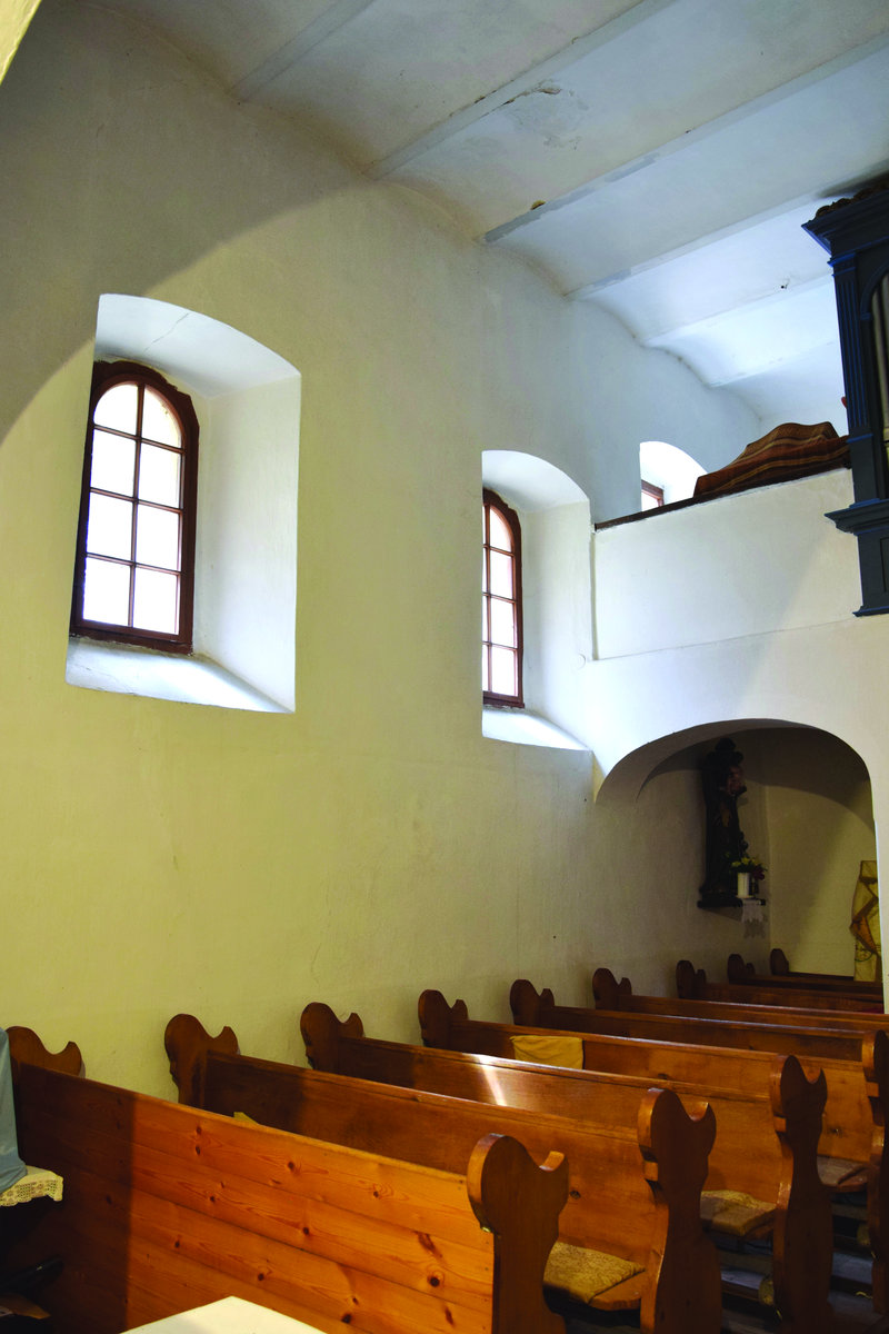 Templombelső a karzattal