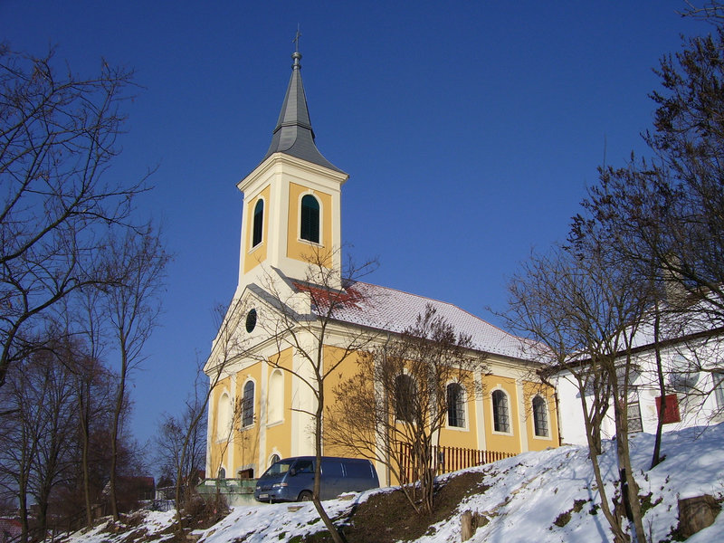 Súr temploma 2010-ben, délnyugatról (fotó: Fülöp András)