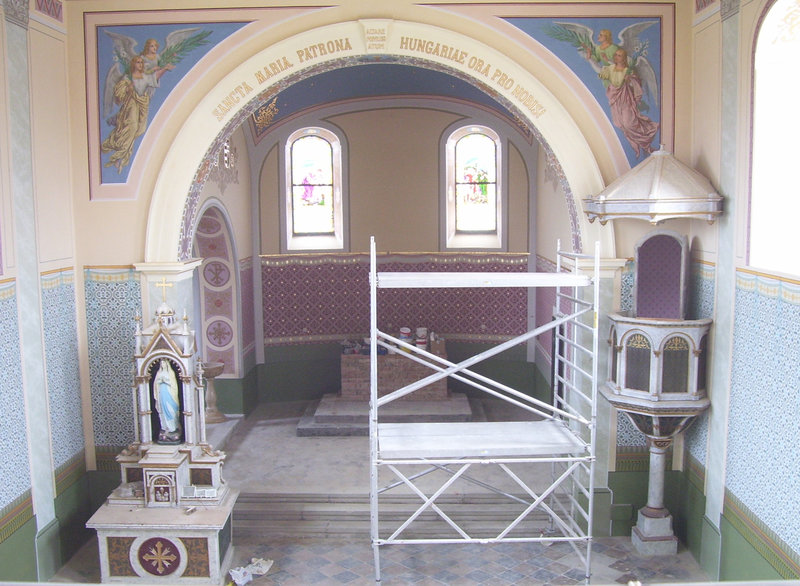 A templom mai szentélye a felújítás idején (fotó: Fülöp András)