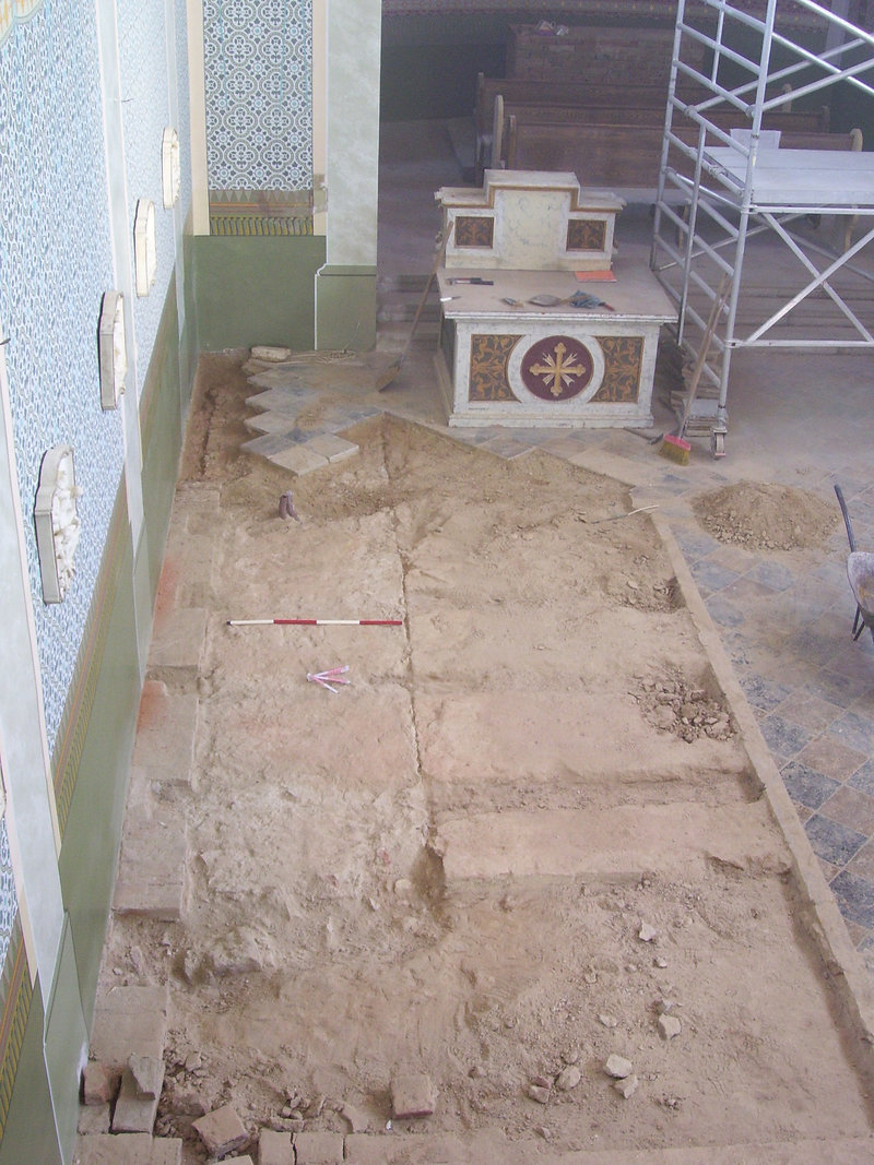 A visszabontott, korábbi szentély megtalált északi fala (fotó: Fülöp András)